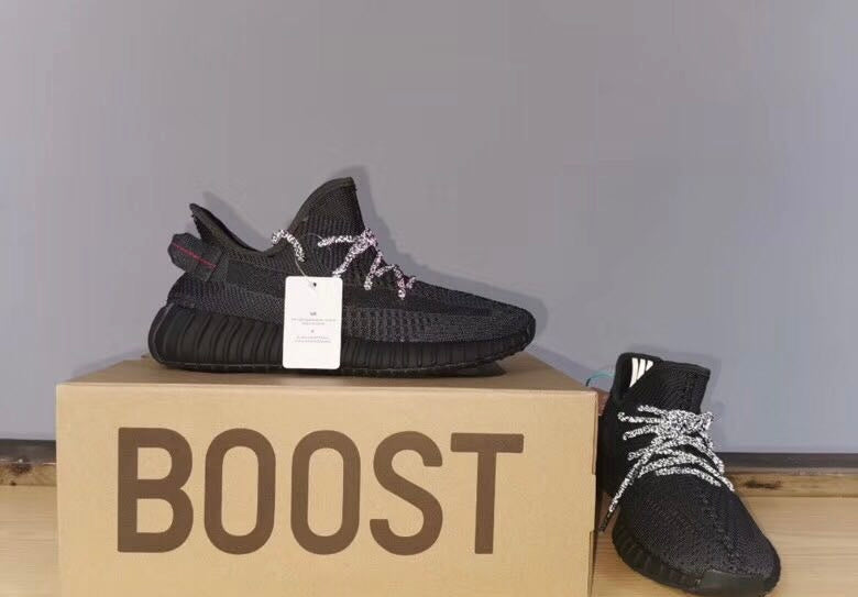 Yeezy 350 Black Static
