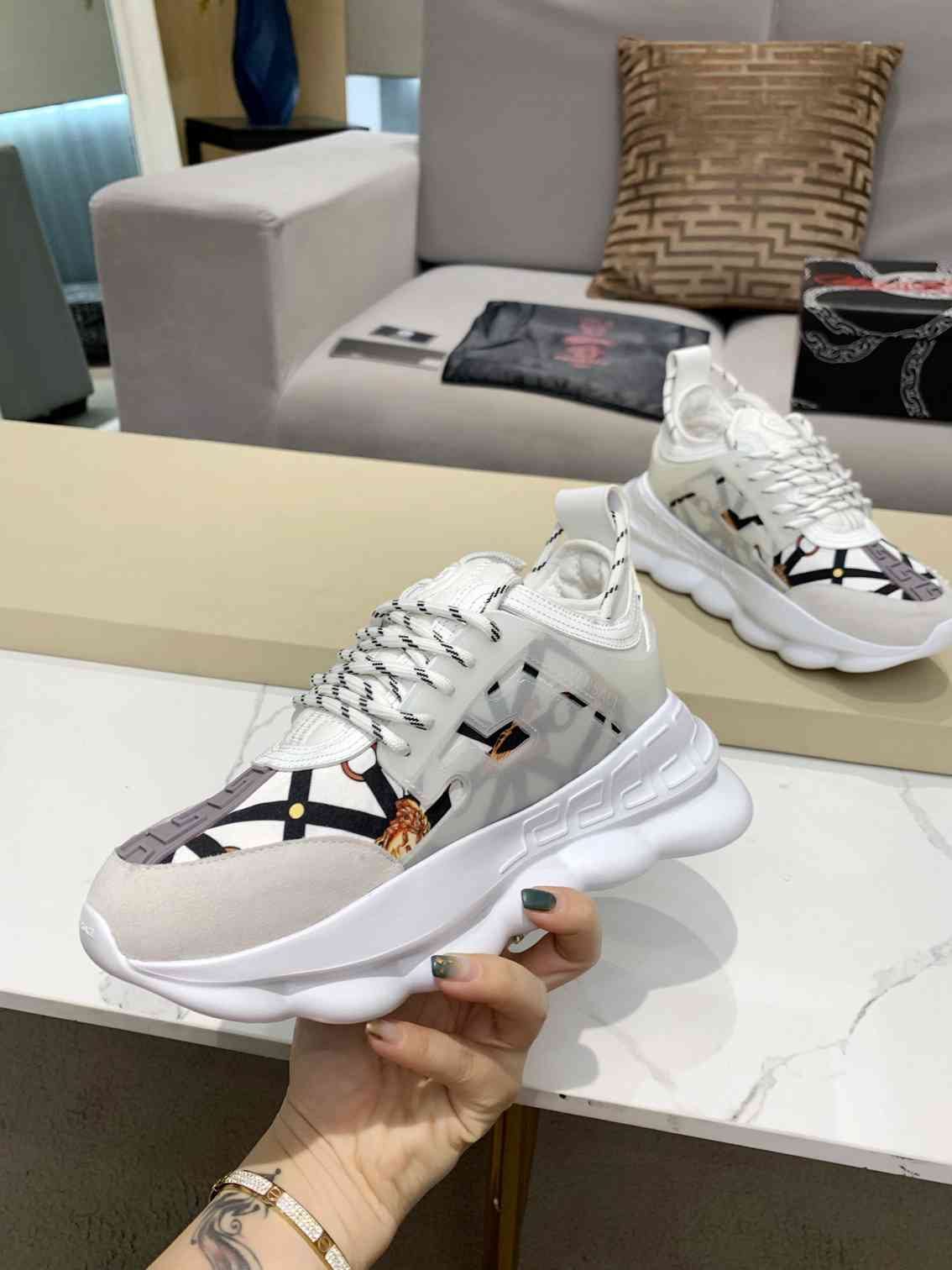 Versace Chain Reaction