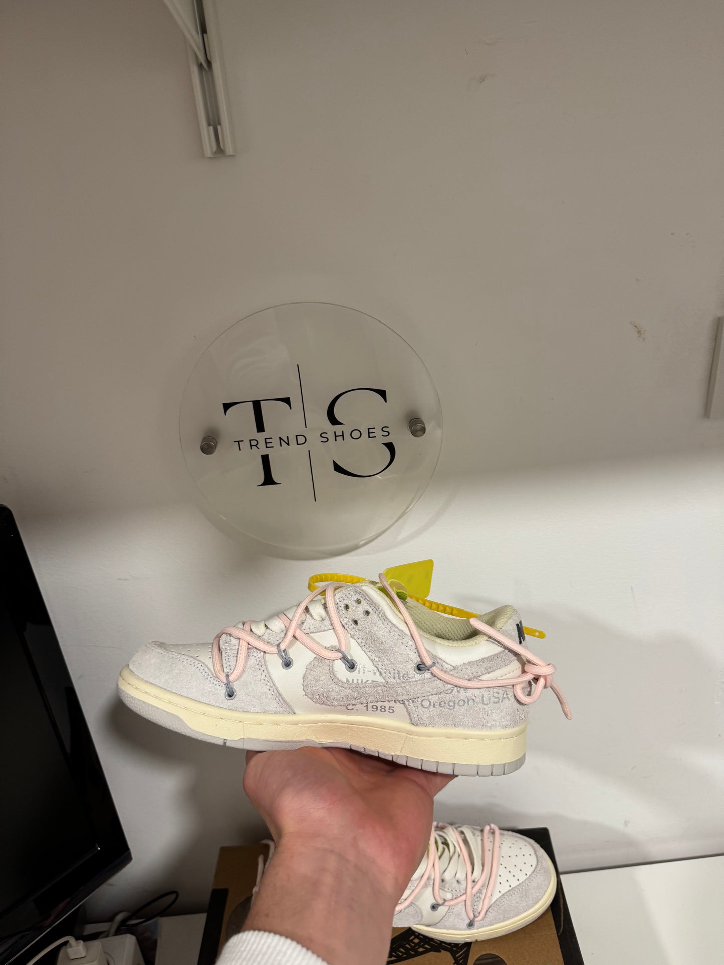 (Odmah Dostupno) Off White Dunk Lot 12 Broj 38
