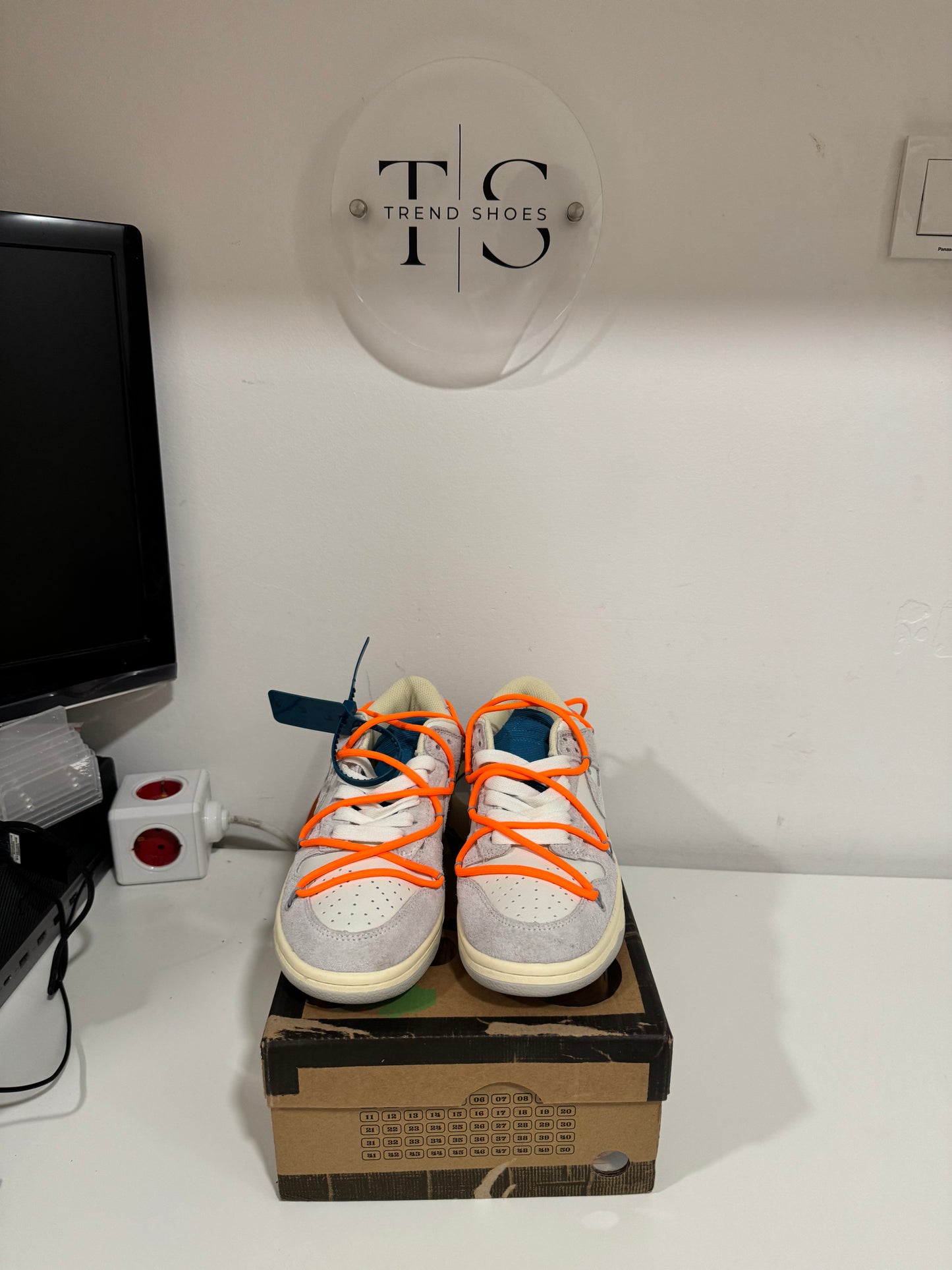 (Odmah Dostupno) Off White Dunk Lot 19 Broj 41