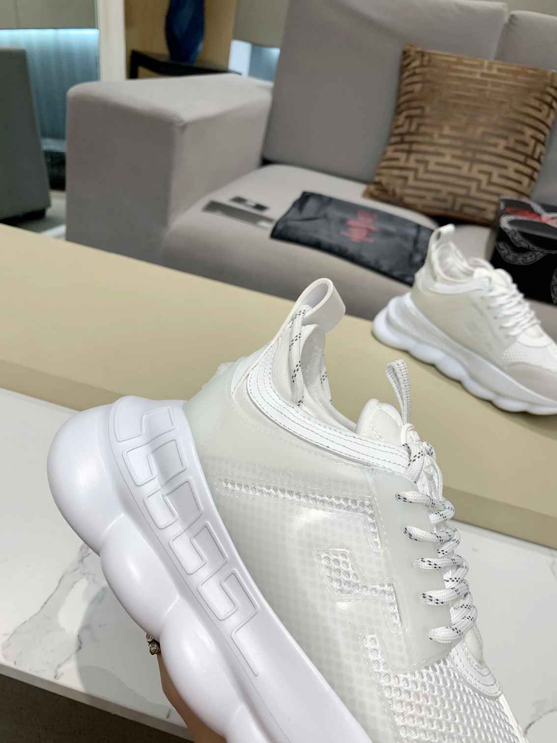 Versace Chain Reaction