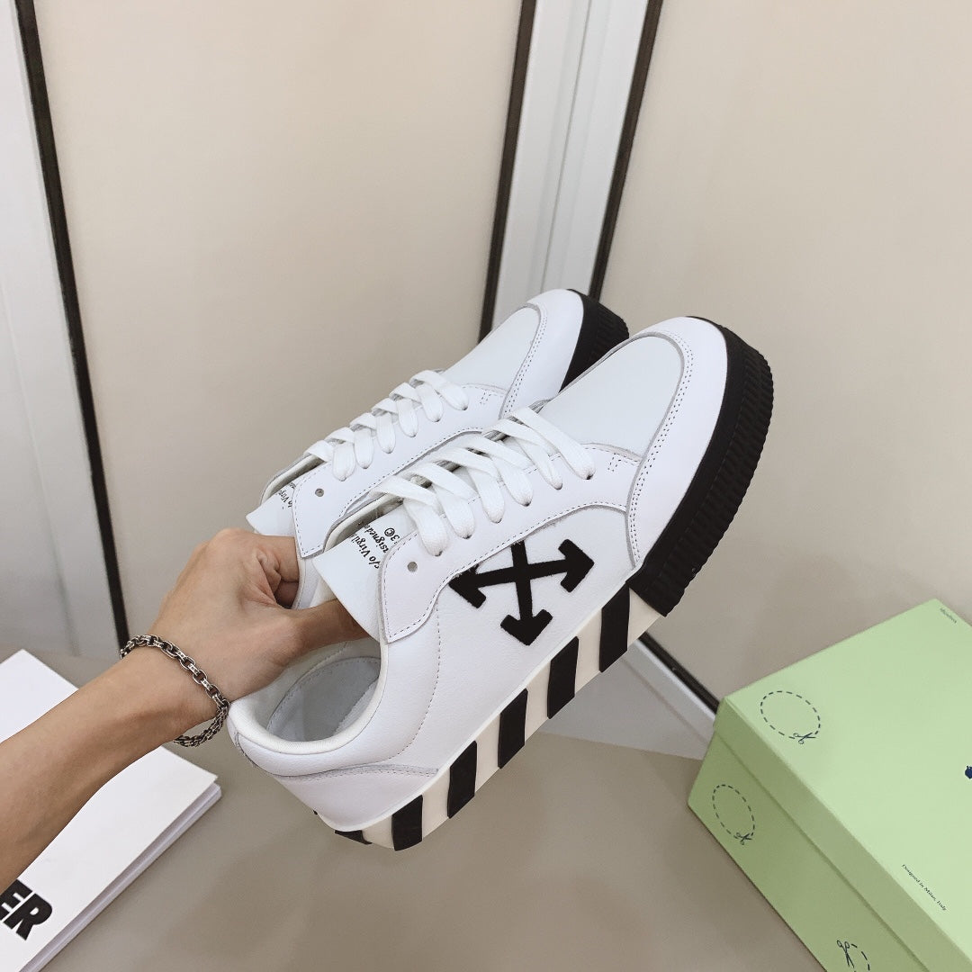 Off White Court Low