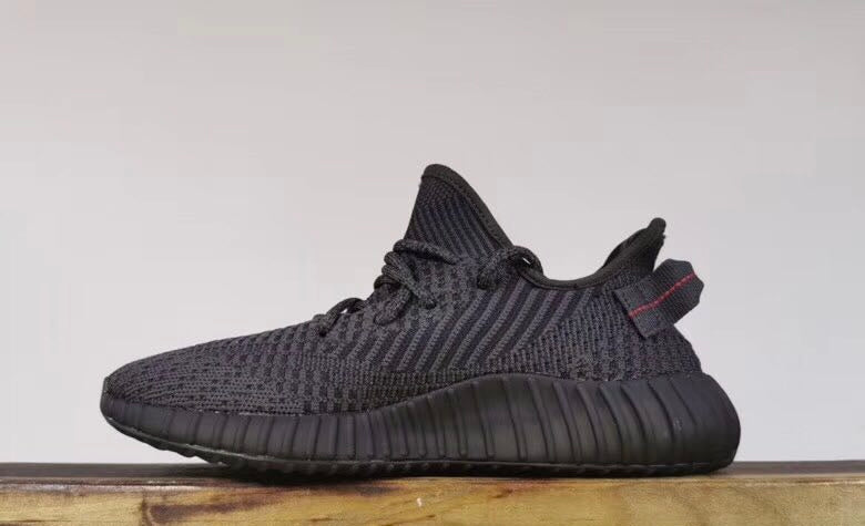 Yeezy 350 Black Static