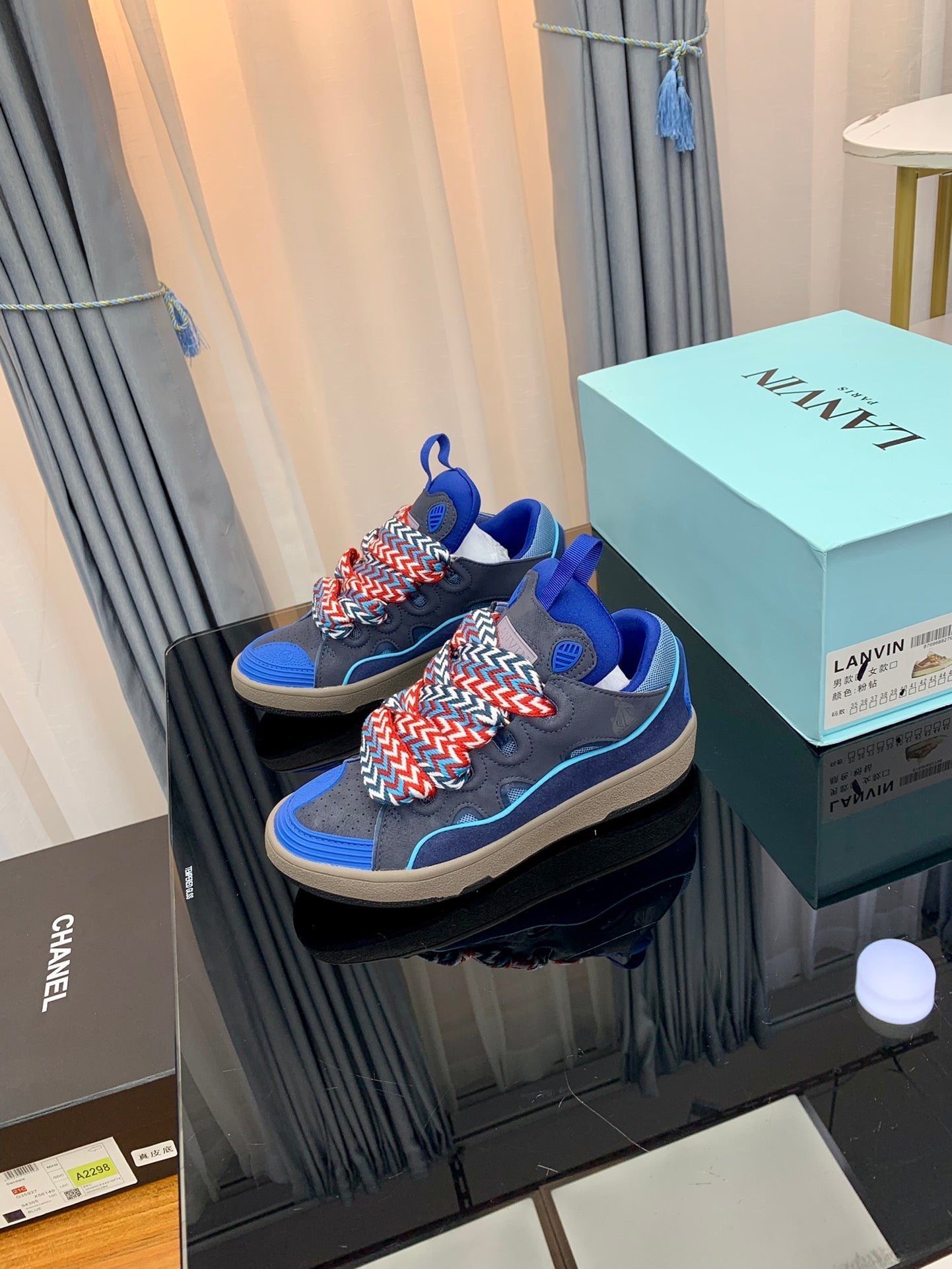 Lanvin Curb