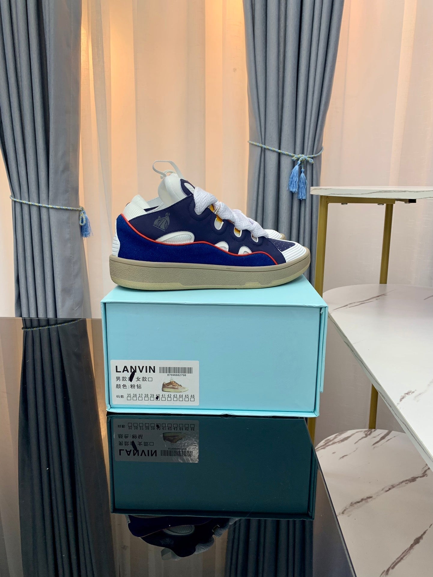 Lanvin Curb