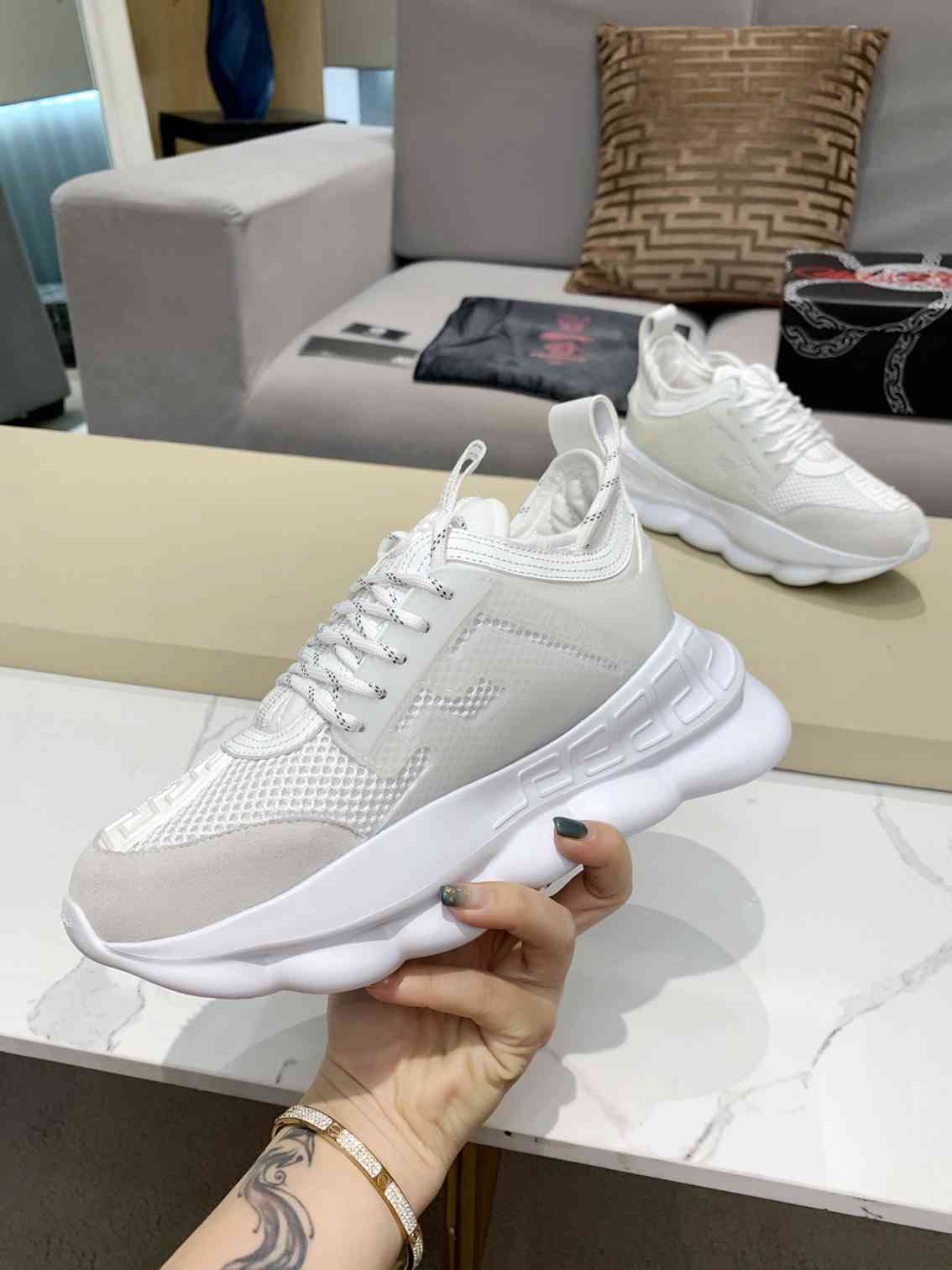 Versace Chain Reaction