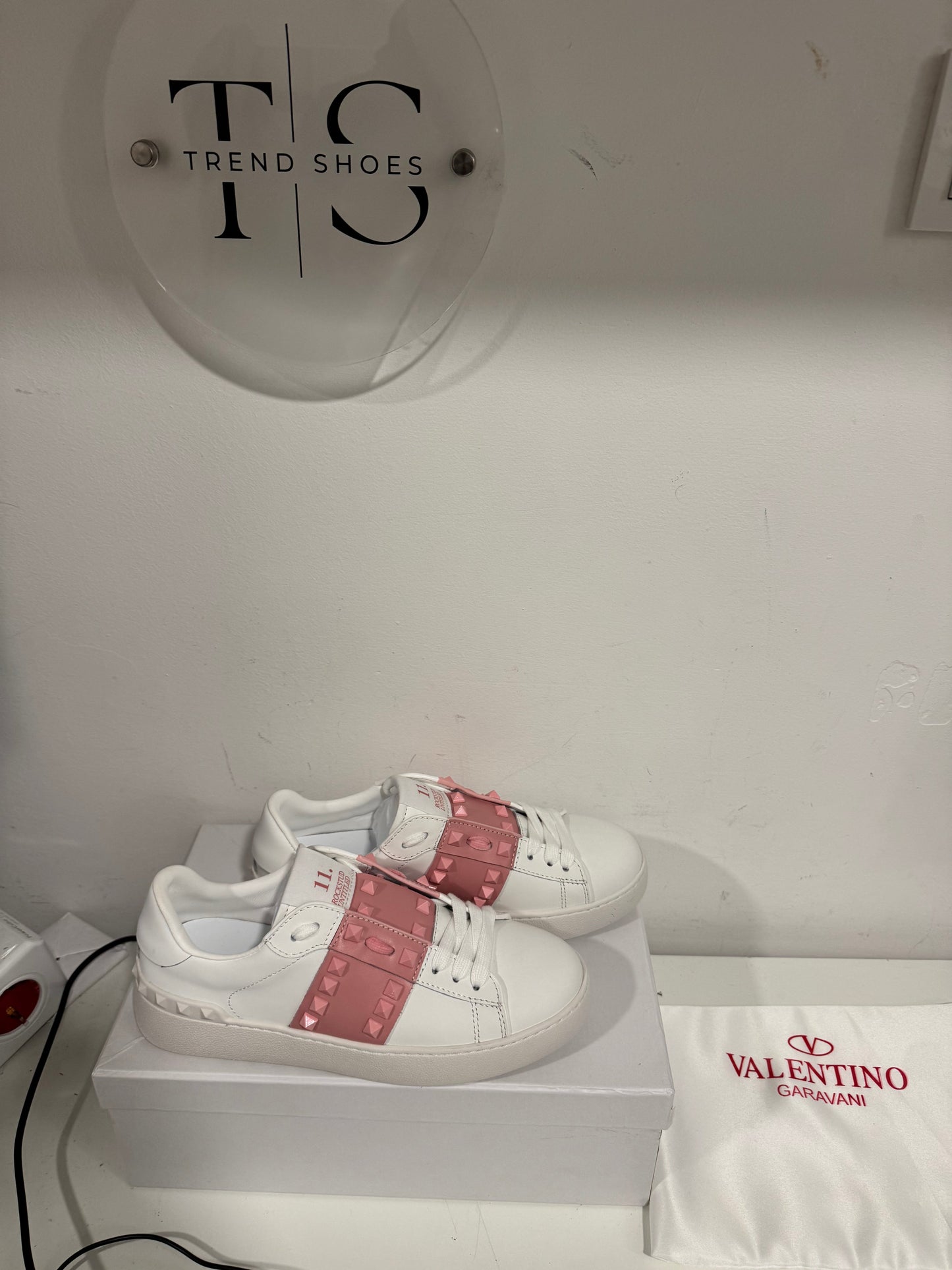 (Odmah Dostupno)Valentino Broj 39