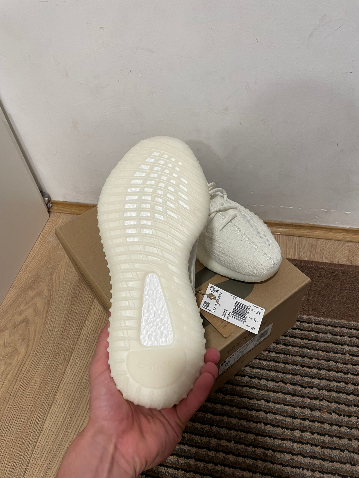 Yeezy 350 Bone Broj 43(Odmah dostupno)