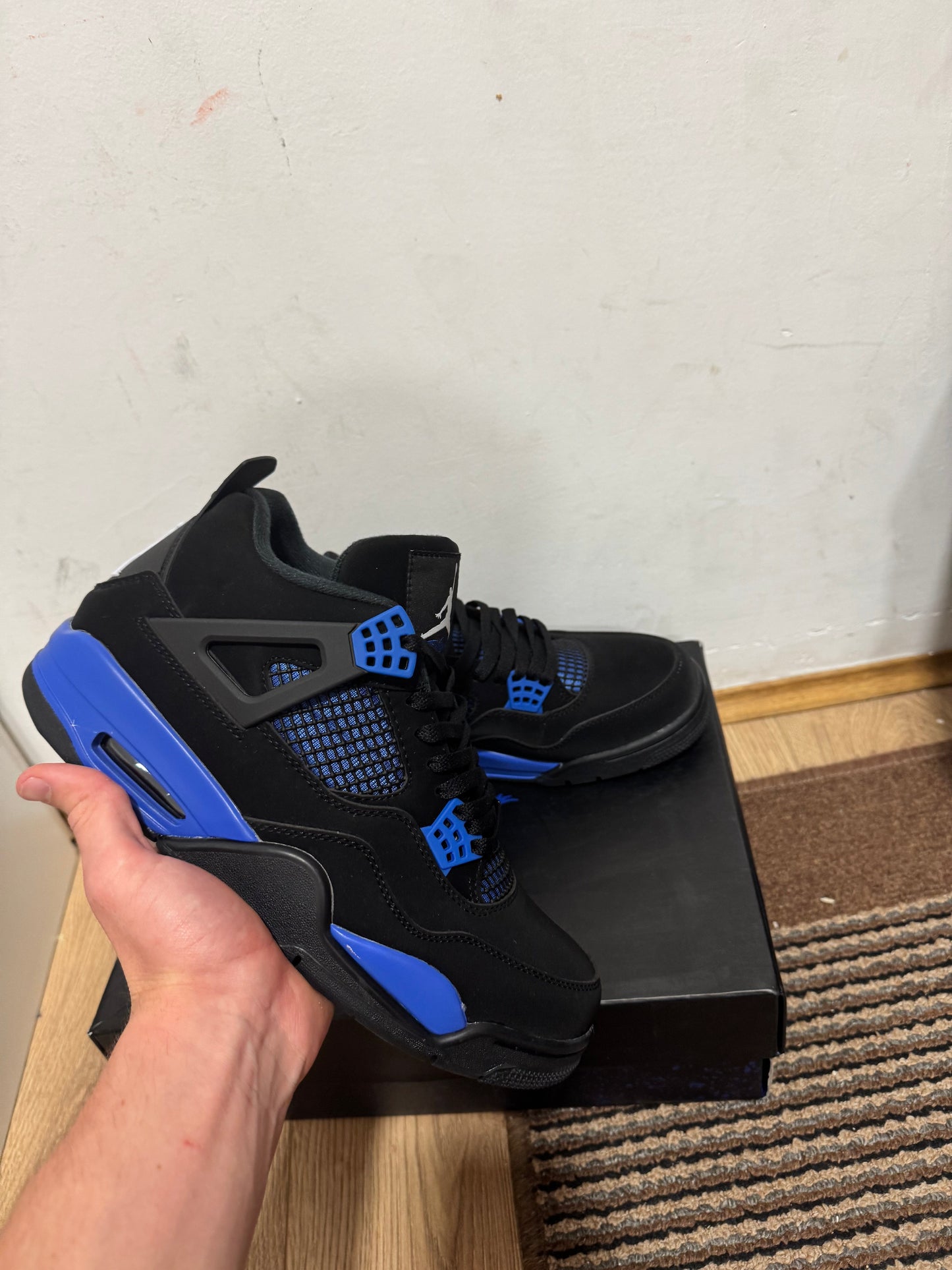 Jordan 4 Blue Thunder