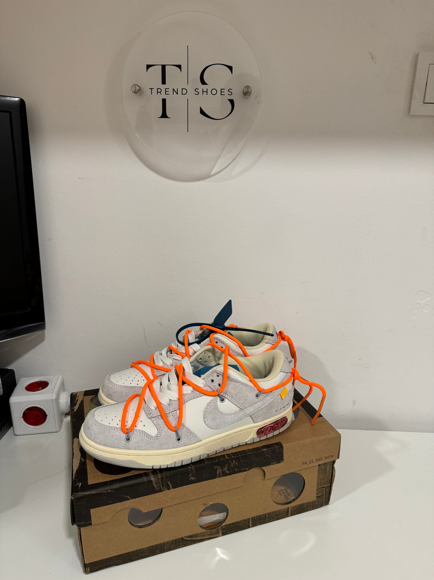 (Odmah Dostupno) Off White Dunk Lot 19 Broj 41