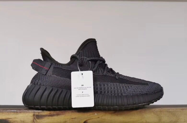Yeezy 350 Black Static