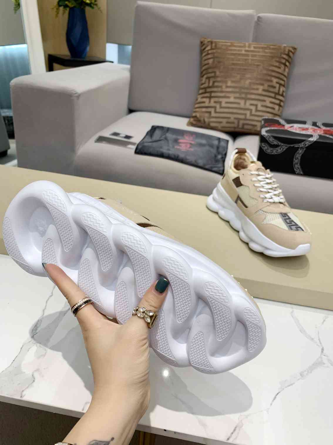 Versace Chain Reaction