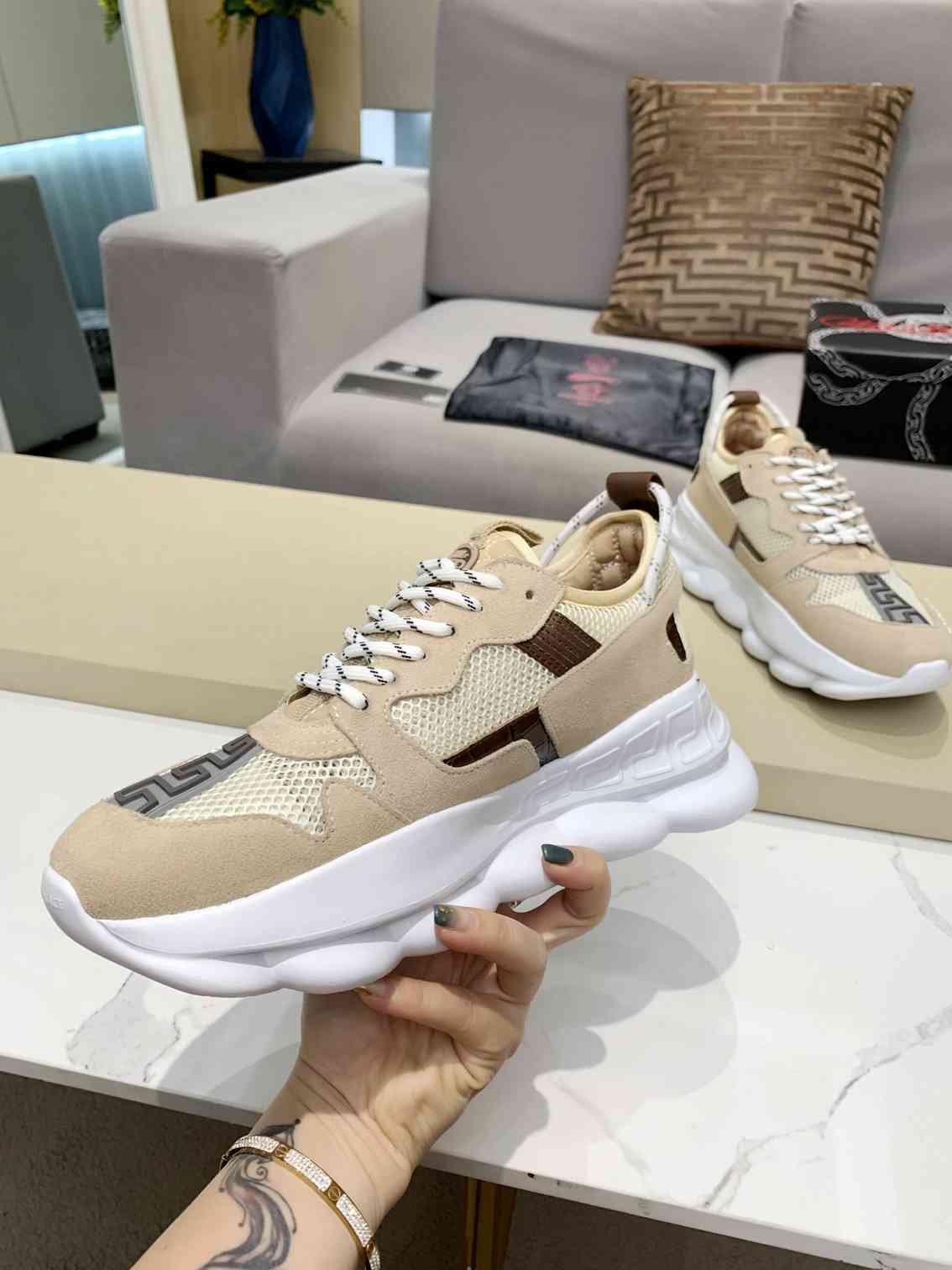 Versace Chain Reaction