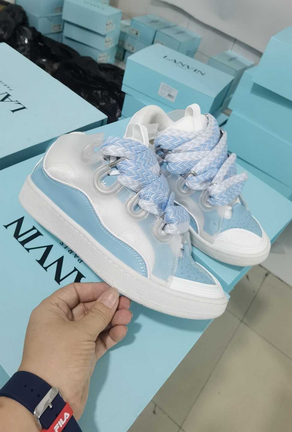 Lanvin Curb