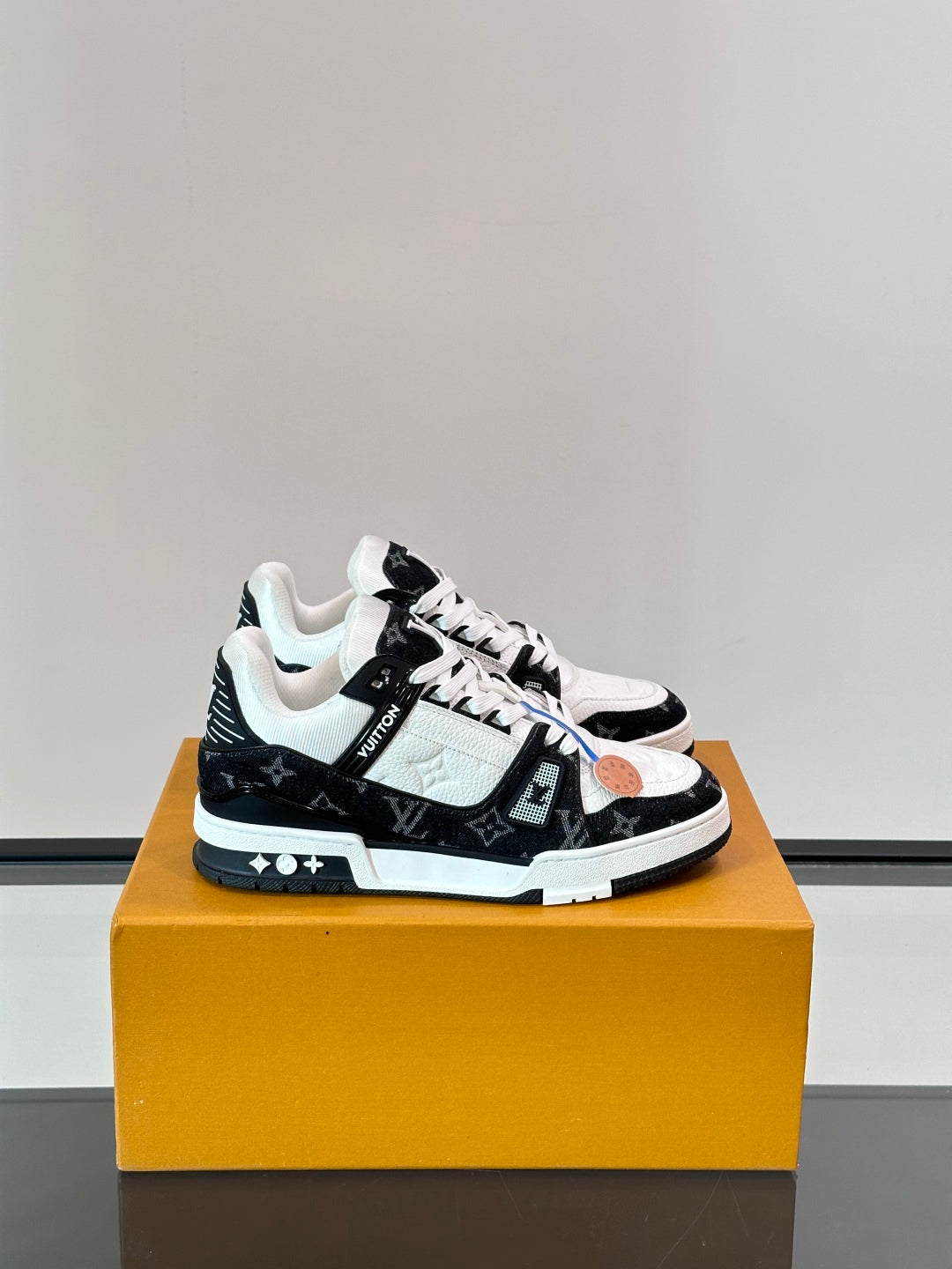 Luxury shoes