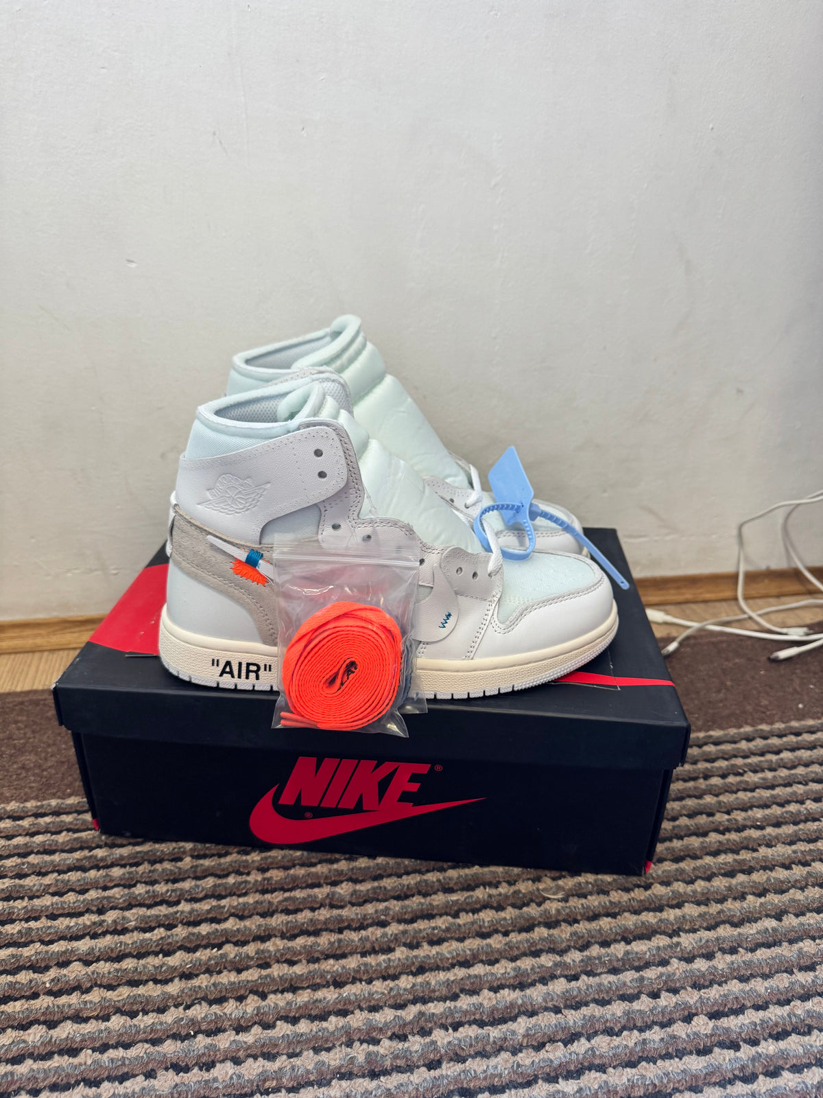 Jordan 1 High Off White Euro Broj 36,43(Odmah dostupno)