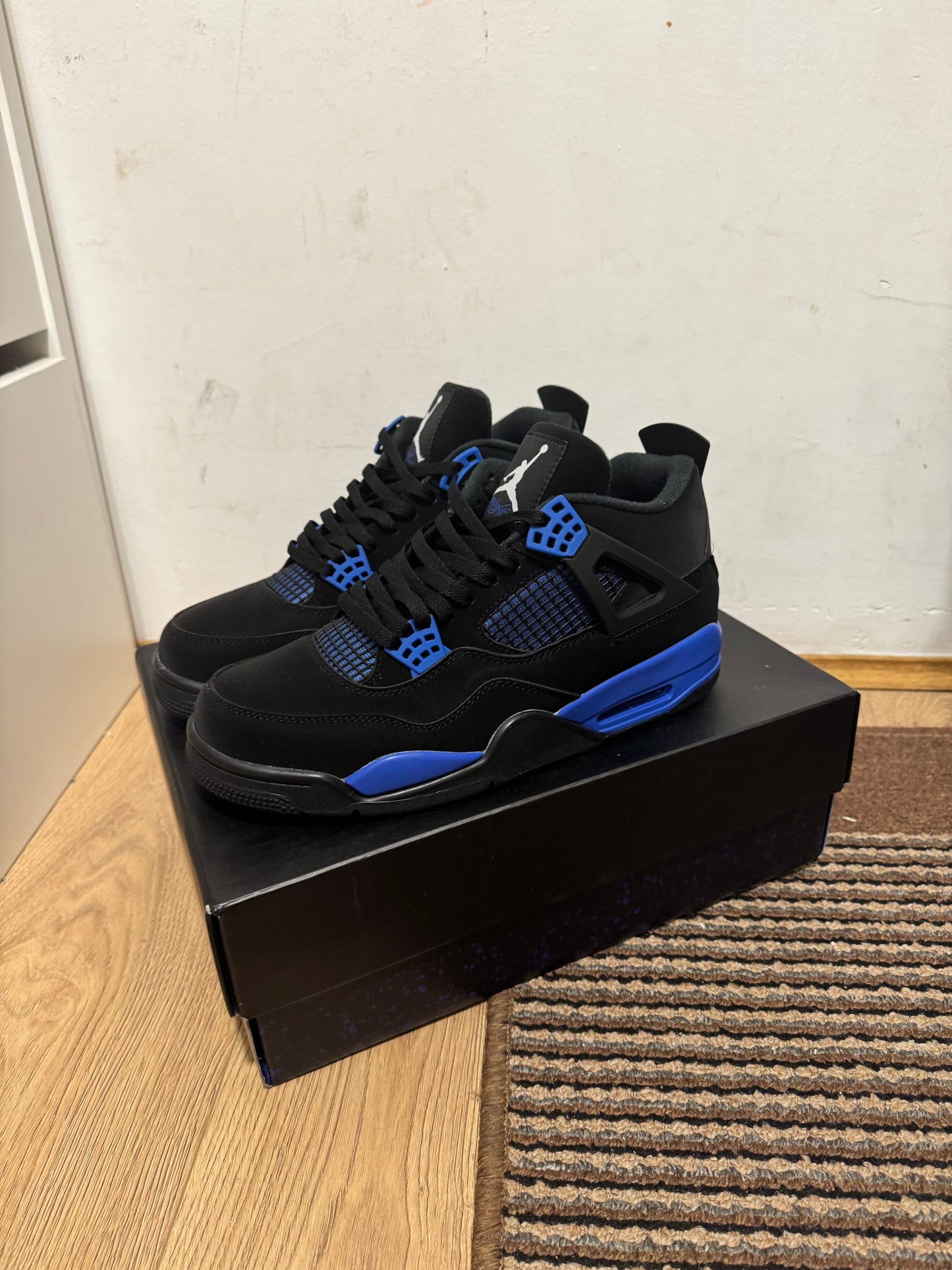 Jordan 4 Blue Thunder