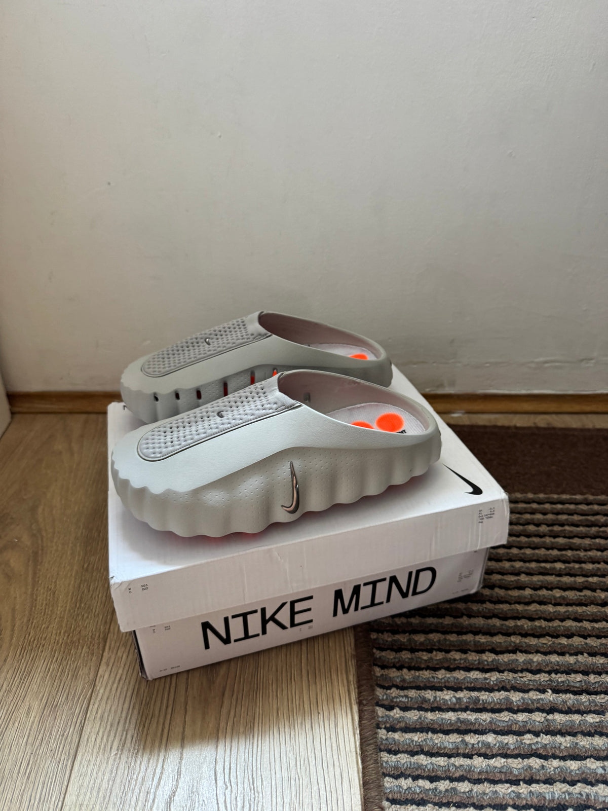 Nike Mind Broj 39,44(Odmah dostupno)