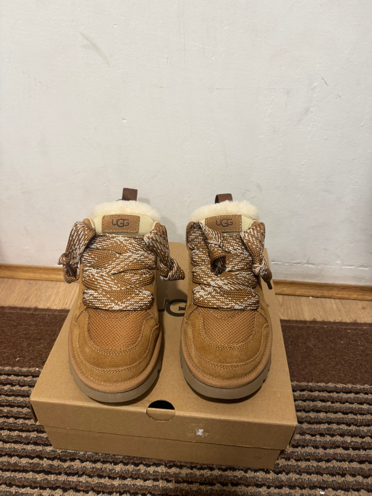 Ugg Broj 39(Odmah dostupno)