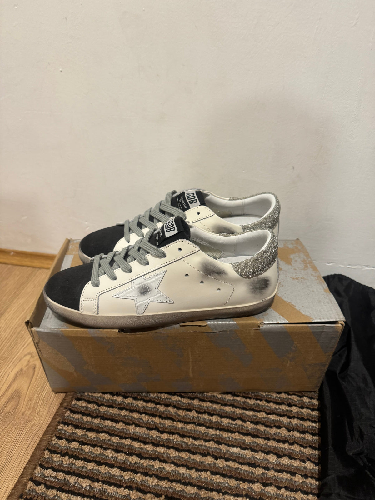 Golden Goose Broj 37,42,45(Odmah dostupno)
