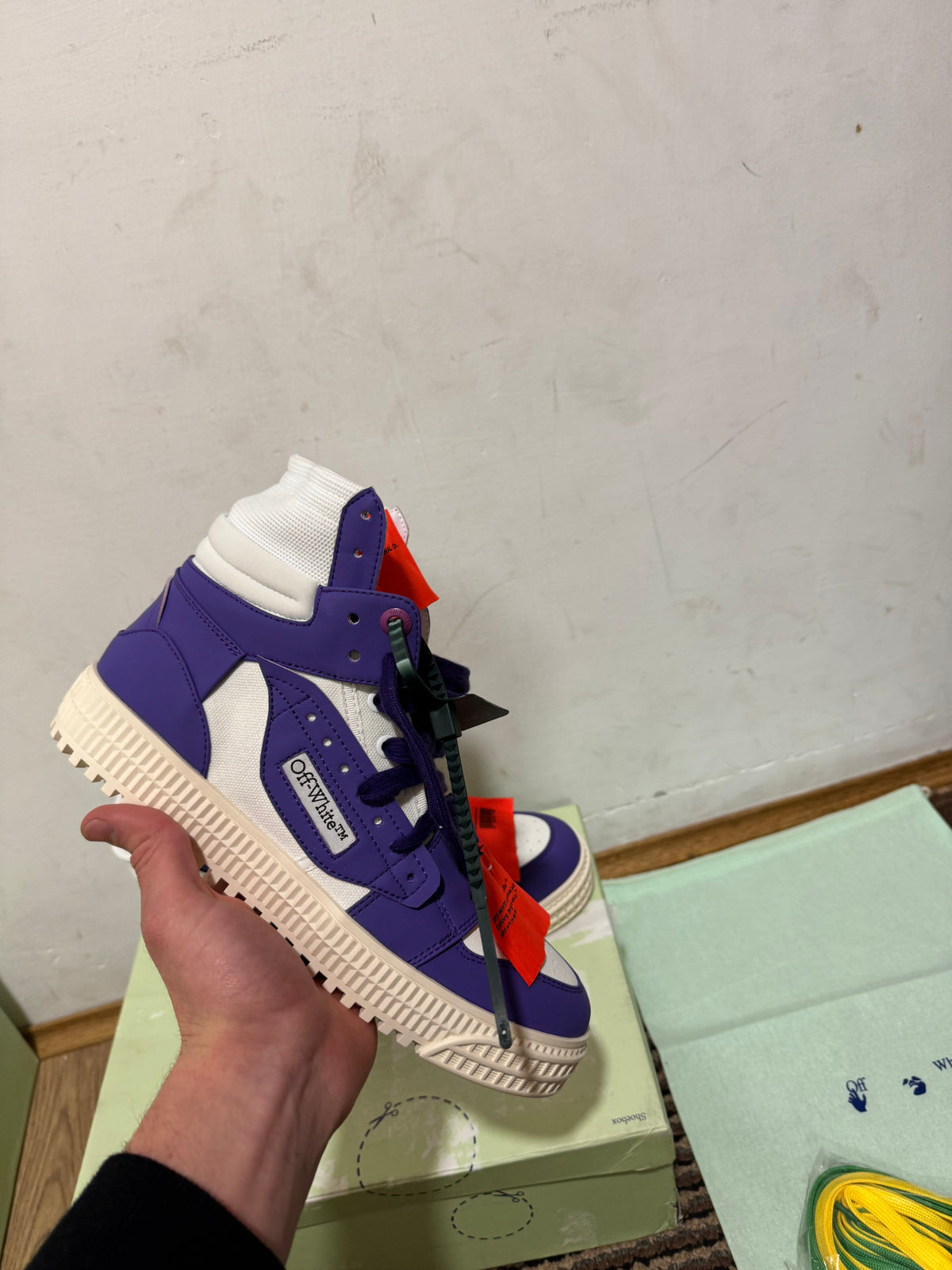 Off White Court Broj 41(Odmah dostupno)