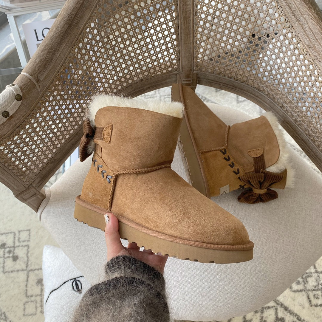 Ugg Bailey Bow