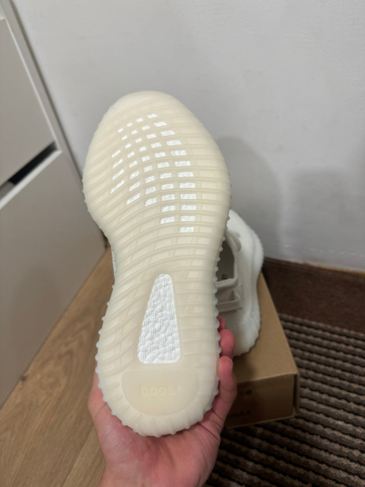 Yeezy350 Cream Broj 39(Odmah dostupno)