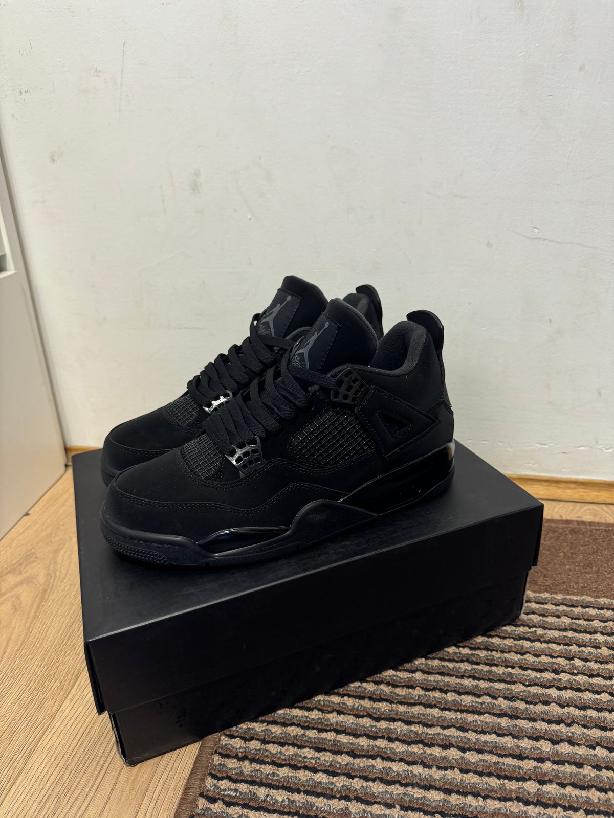 Jordan 4 Black Cat Broj 38,43,44(Odmah dostupno)