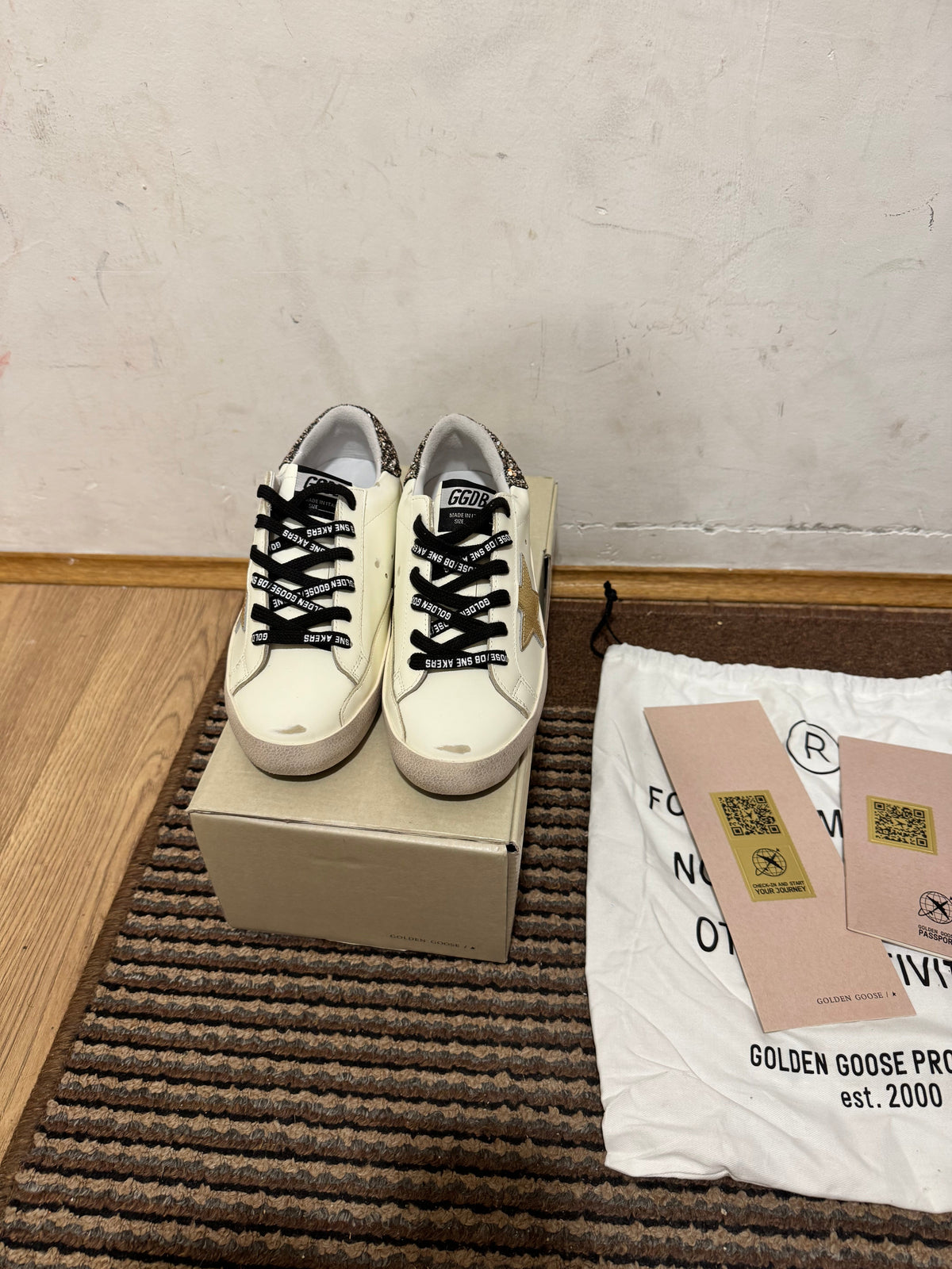 Golden Goose Broj 38(Odmah dostupno)