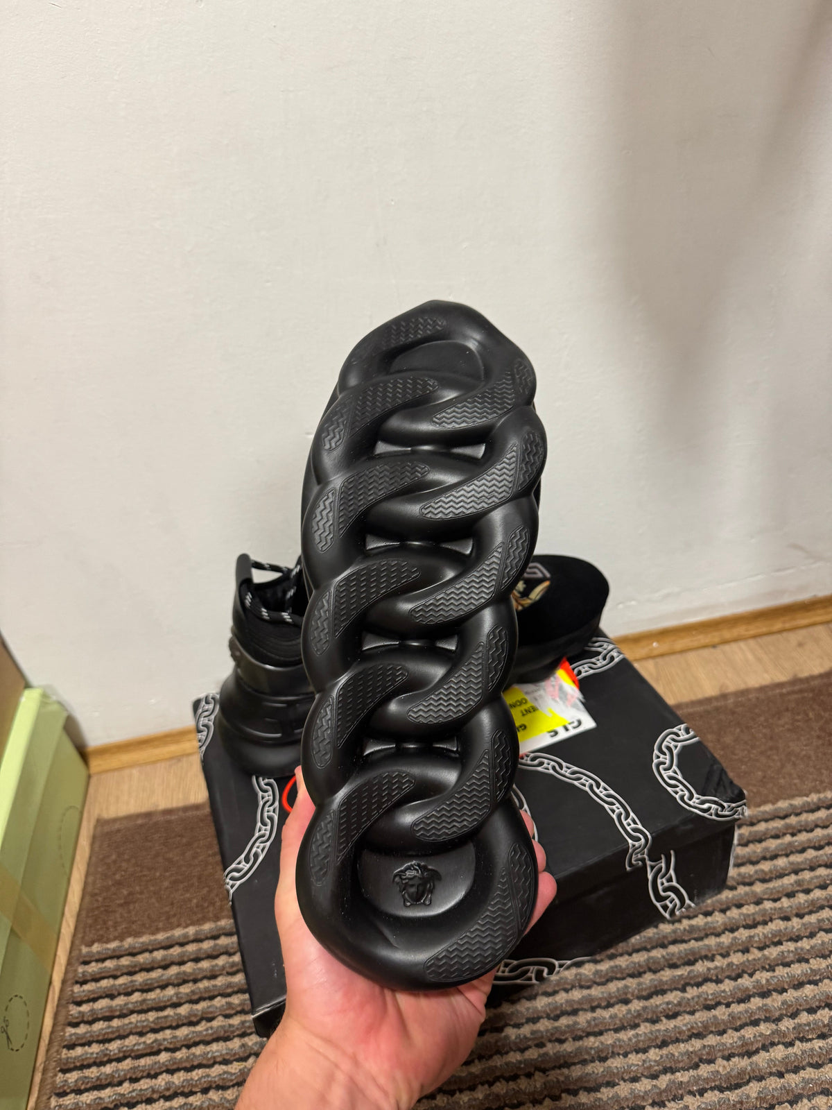 Versace Broj 46(Odmah dostupno)