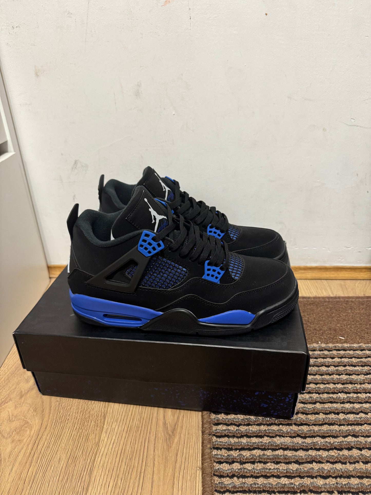 Jordan 4 Blue Thunder