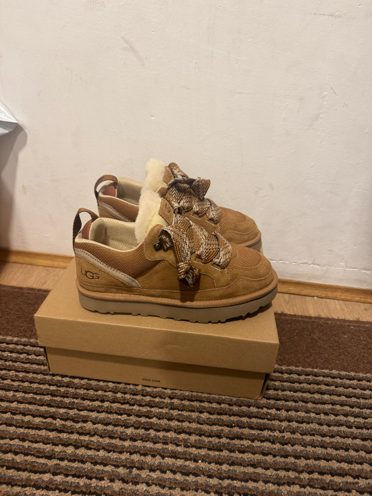 Ugg Broj 39(Odmah dostupno)