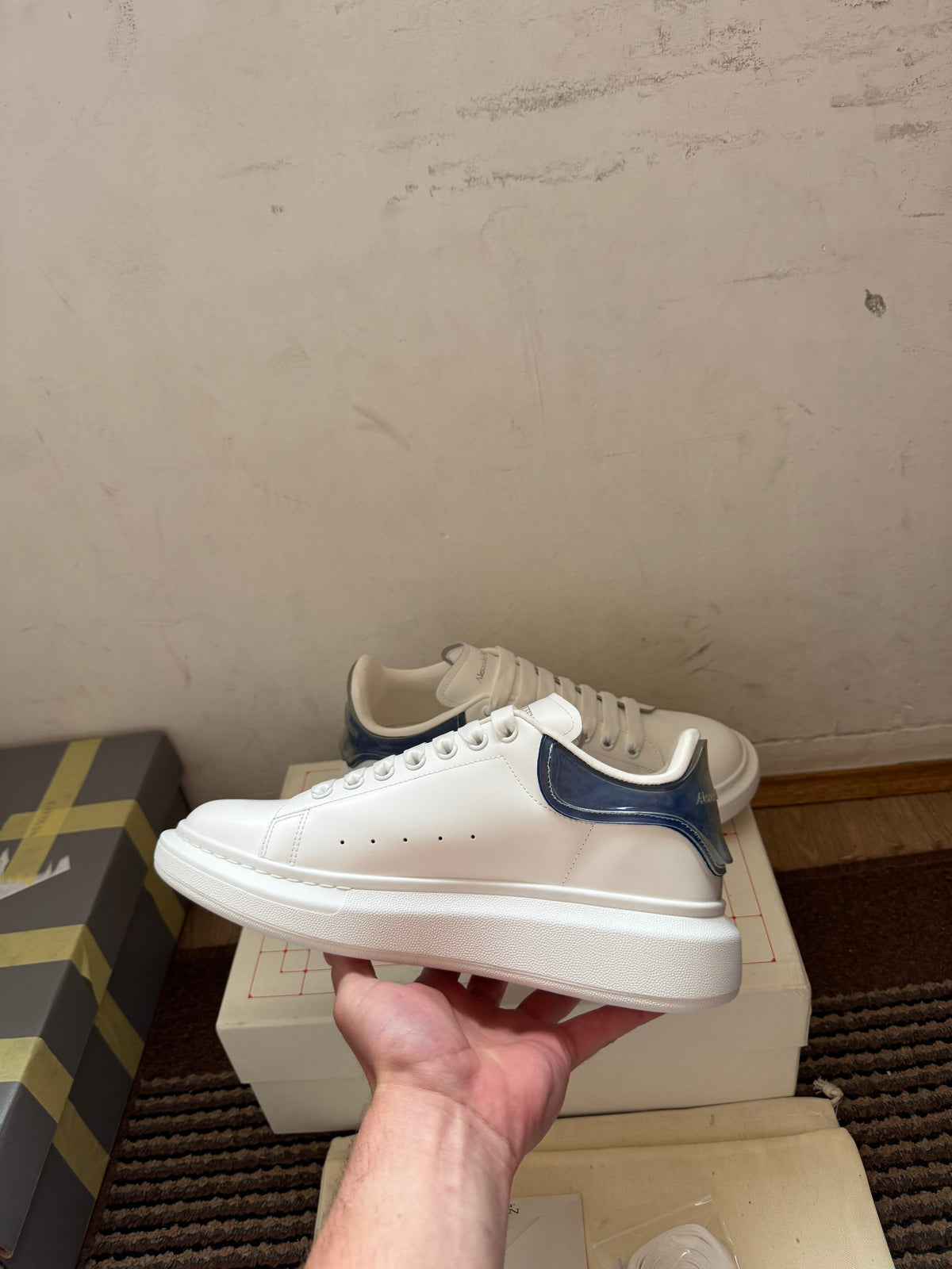 Alexander McQueen Broj 44(Odmah Dostupno)