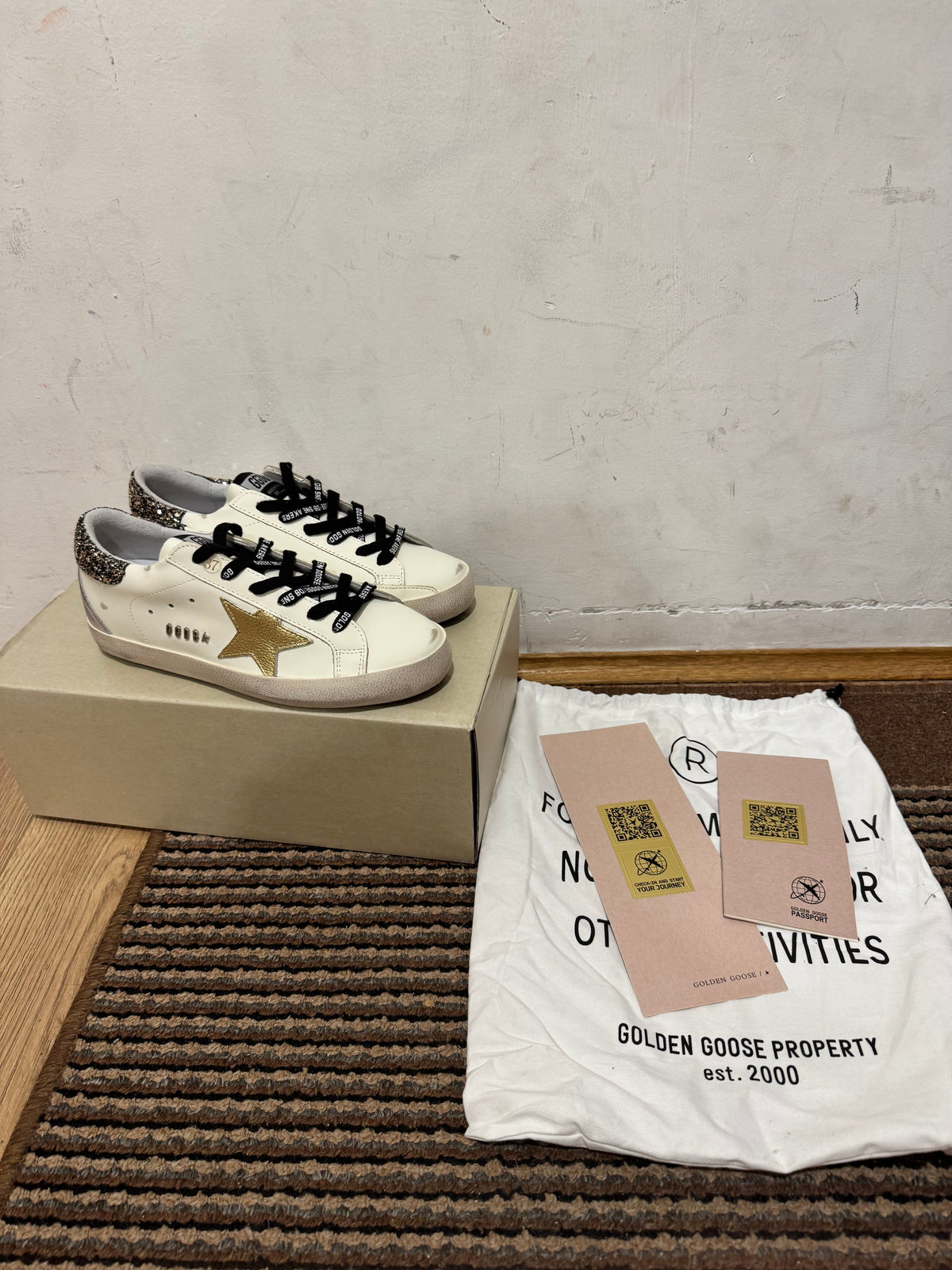 Golden Goose Broj 38(Odmah dostupno)