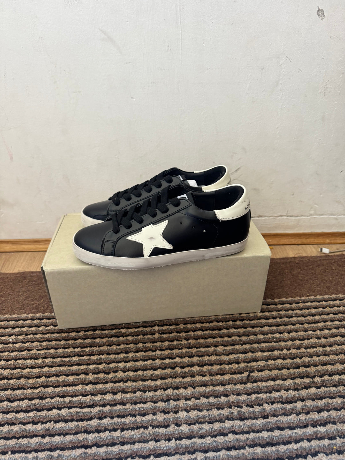 Golden Goose Broj 38,39(Odmah dostupno)
