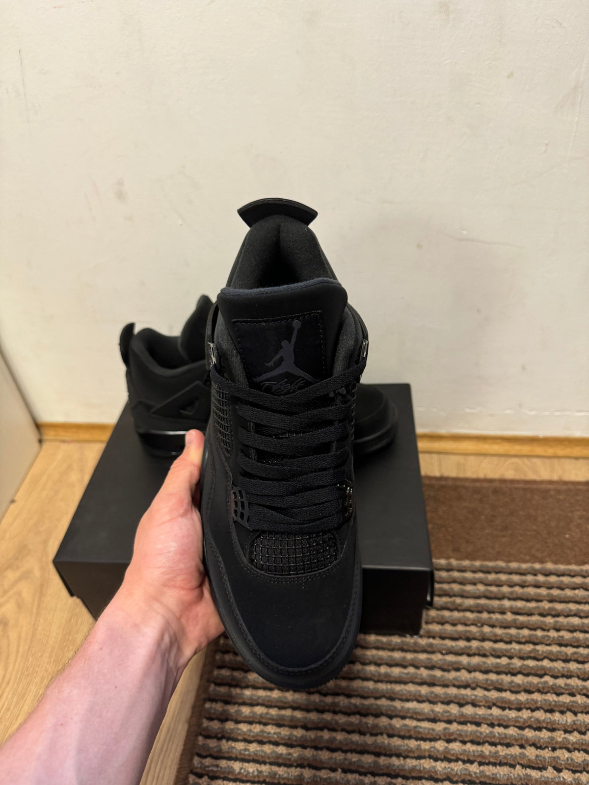 Jordan 4 Black Cat Broj 38,43,44(Odmah dostupno)