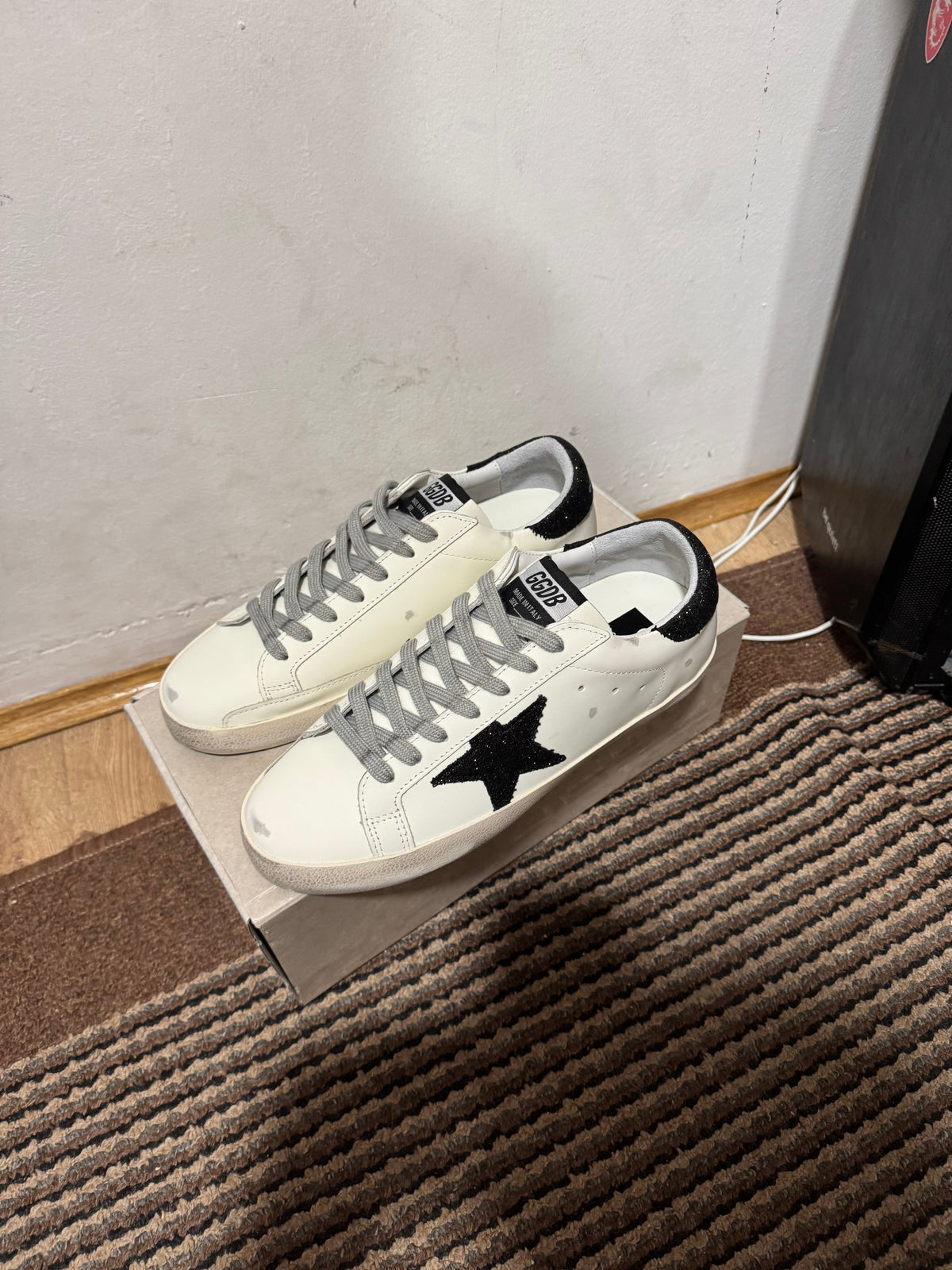 Golden goose 37,41(Odmah dostupne)