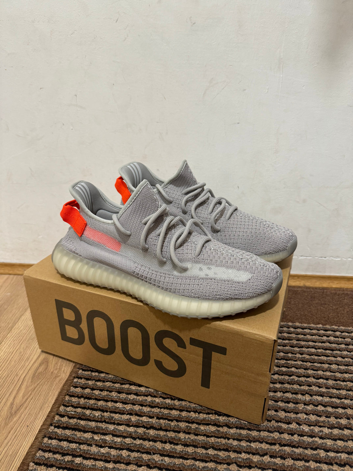 Yeezy 350 Tail Light 38(Odmah dostupno)