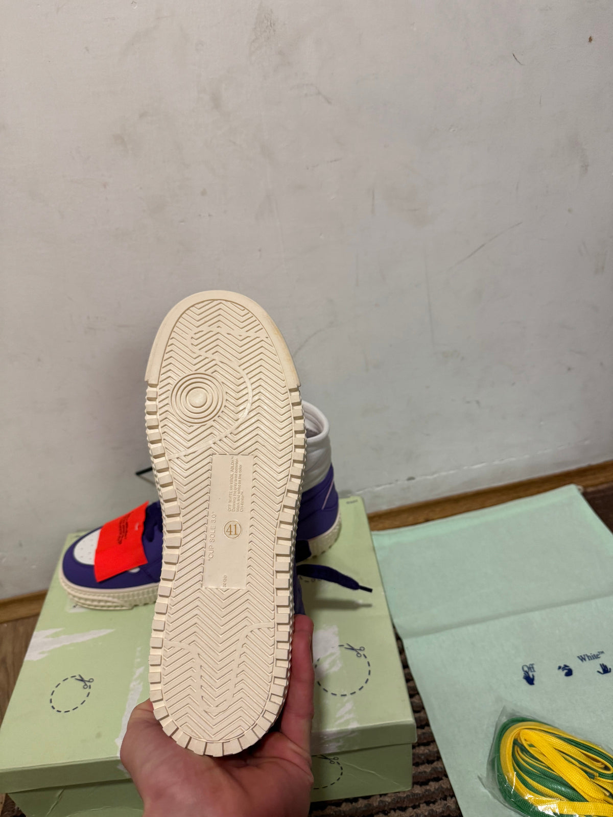 Off White Court Broj 41(Odmah dostupno)