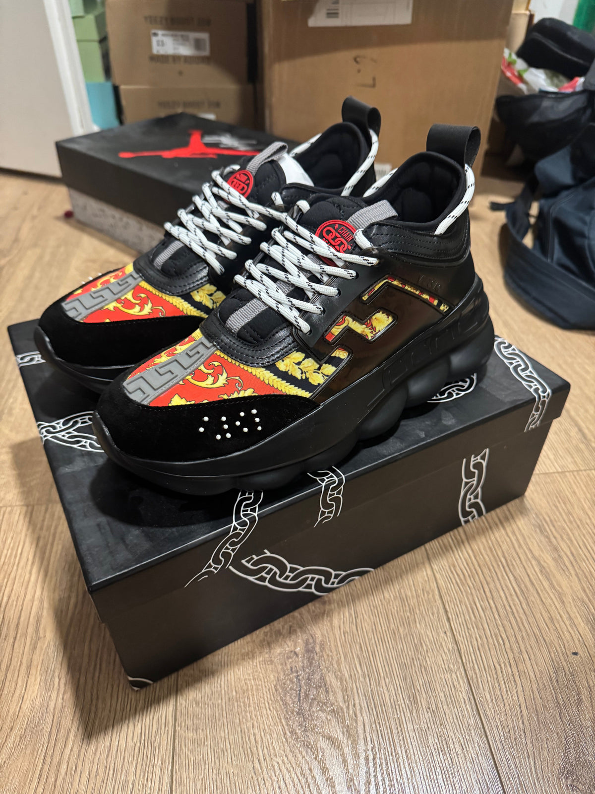 Versace Broj 42(Odmah dostupno)