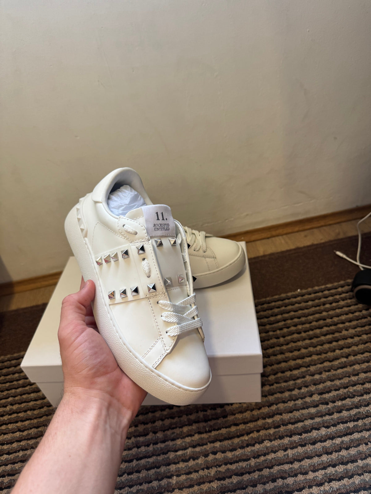 Valentino Broj 44(Odmah dostupno)