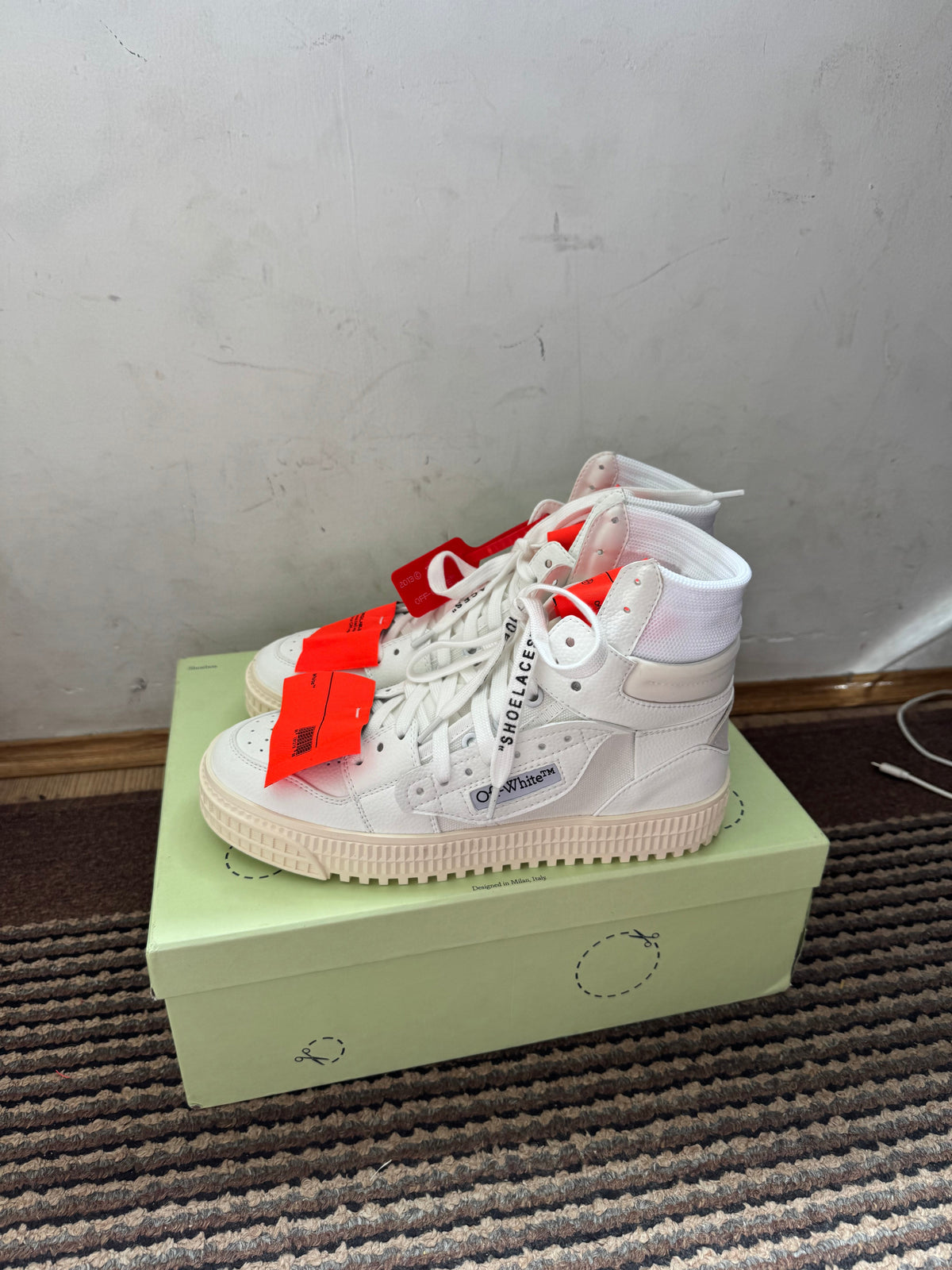 Off White Court Broj 36(Odmah dostupno)