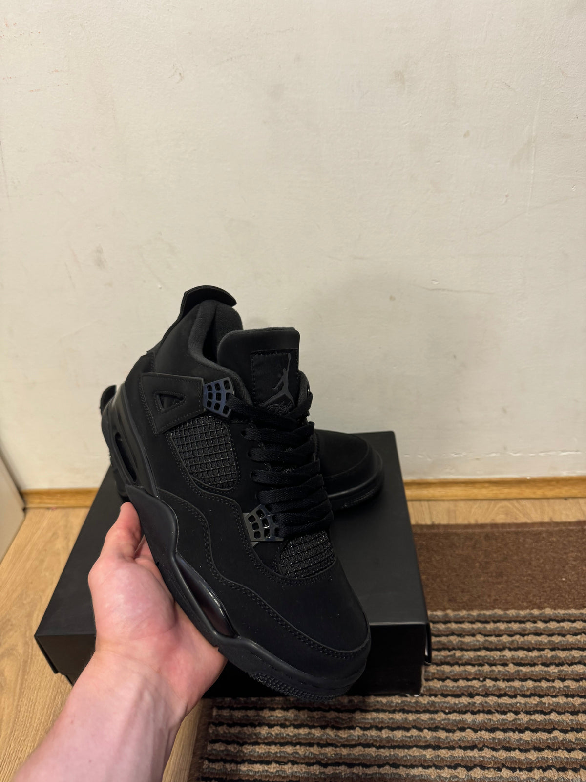 Jordan 4 Black Cat Broj 38,43,44(Odmah dostupno)