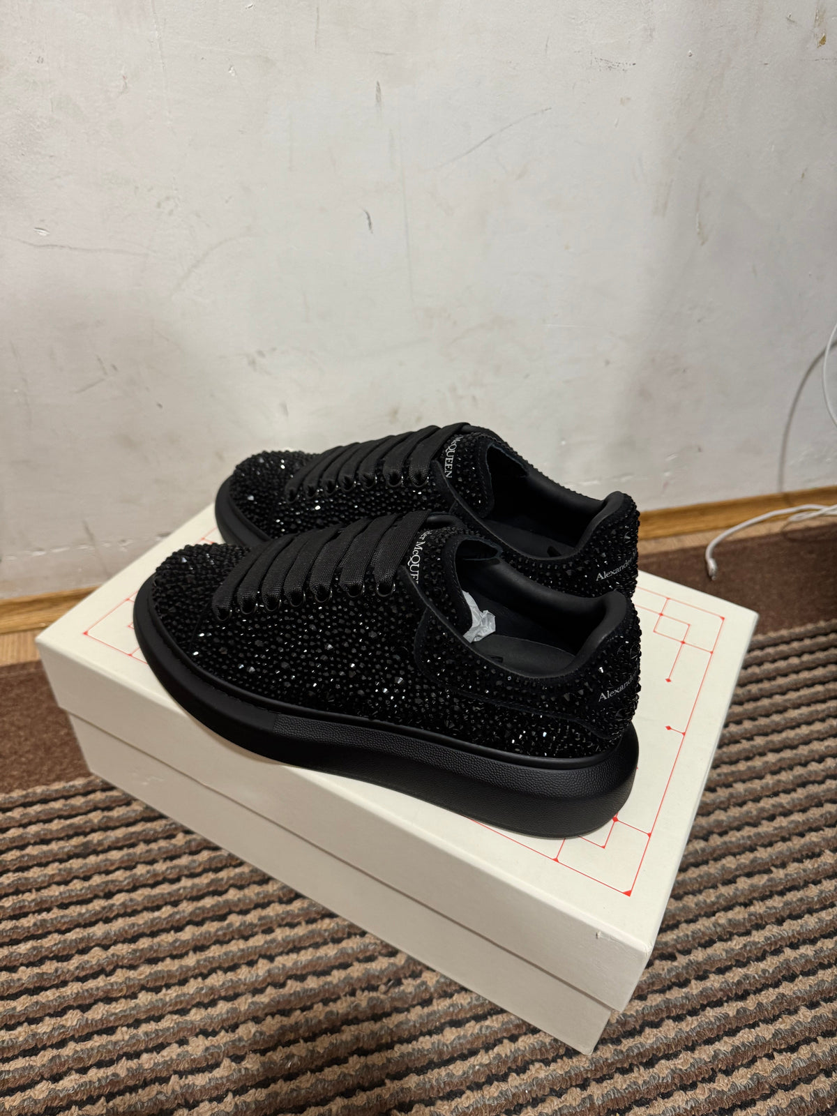 Alexander McQueen Broj 39(Odmah Dostupno)