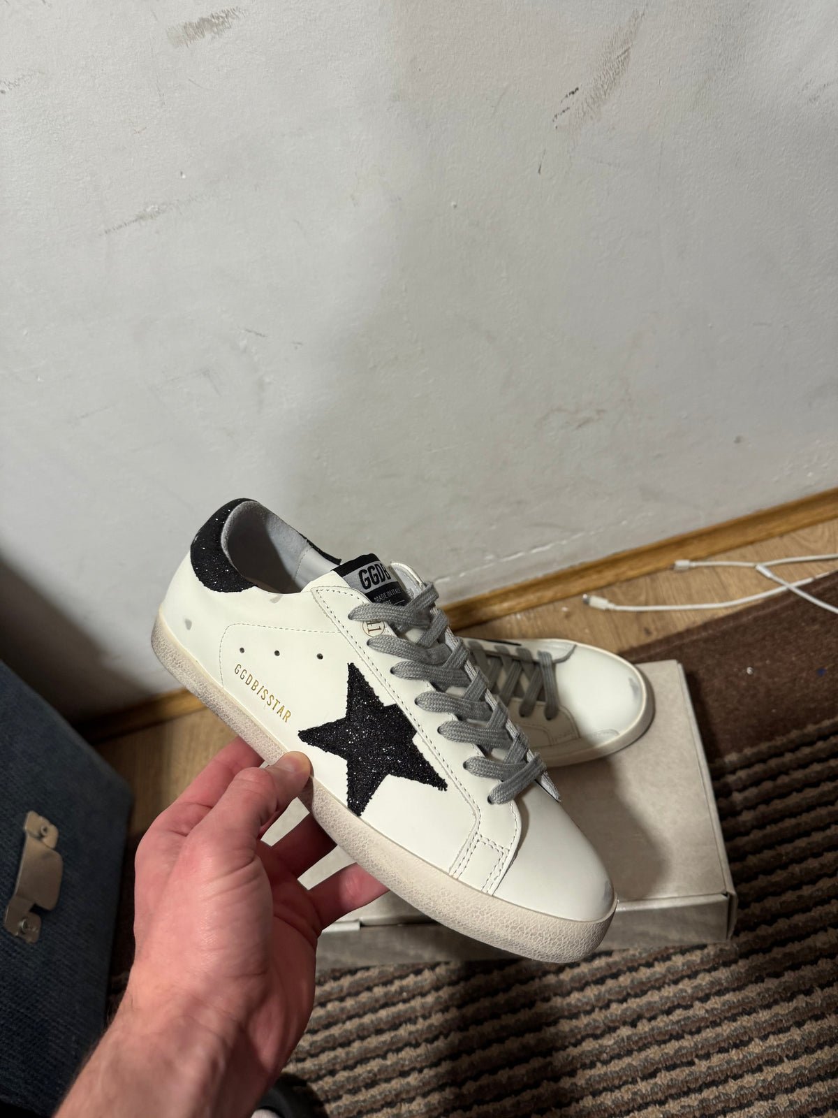 Golden goose 37,41(Odmah dostupne)