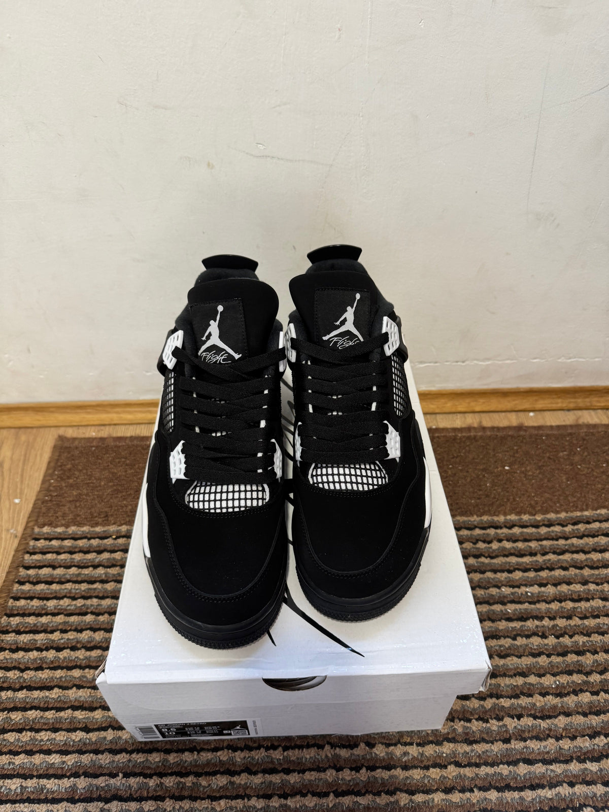 Jordan 4 White Thubder Broj 42(Odmah dostupno)