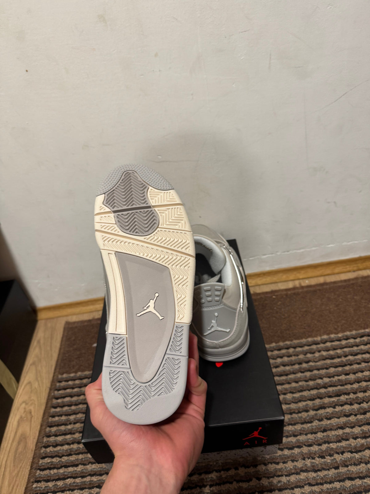 Jordan 4 Frozen Moment Broj 39(Odmah dostupno)