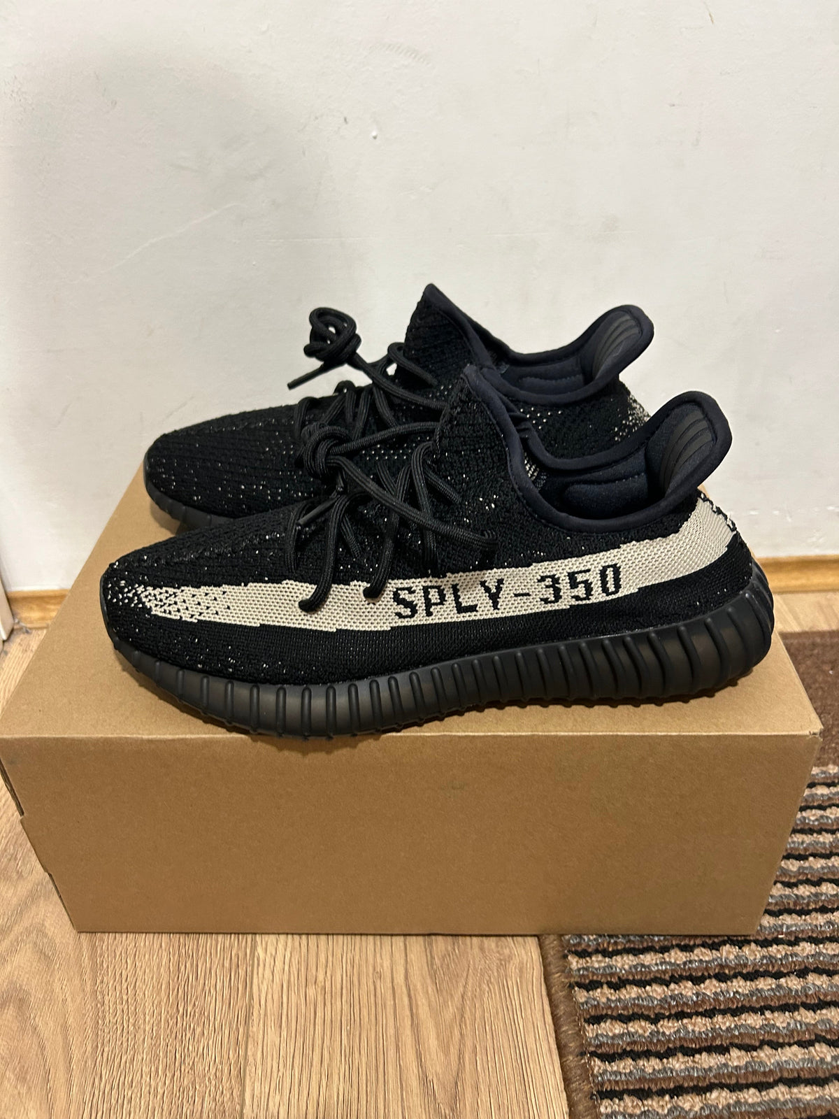 Yeezy 350 Oreo Broj 39,47(Odmah dostupno)