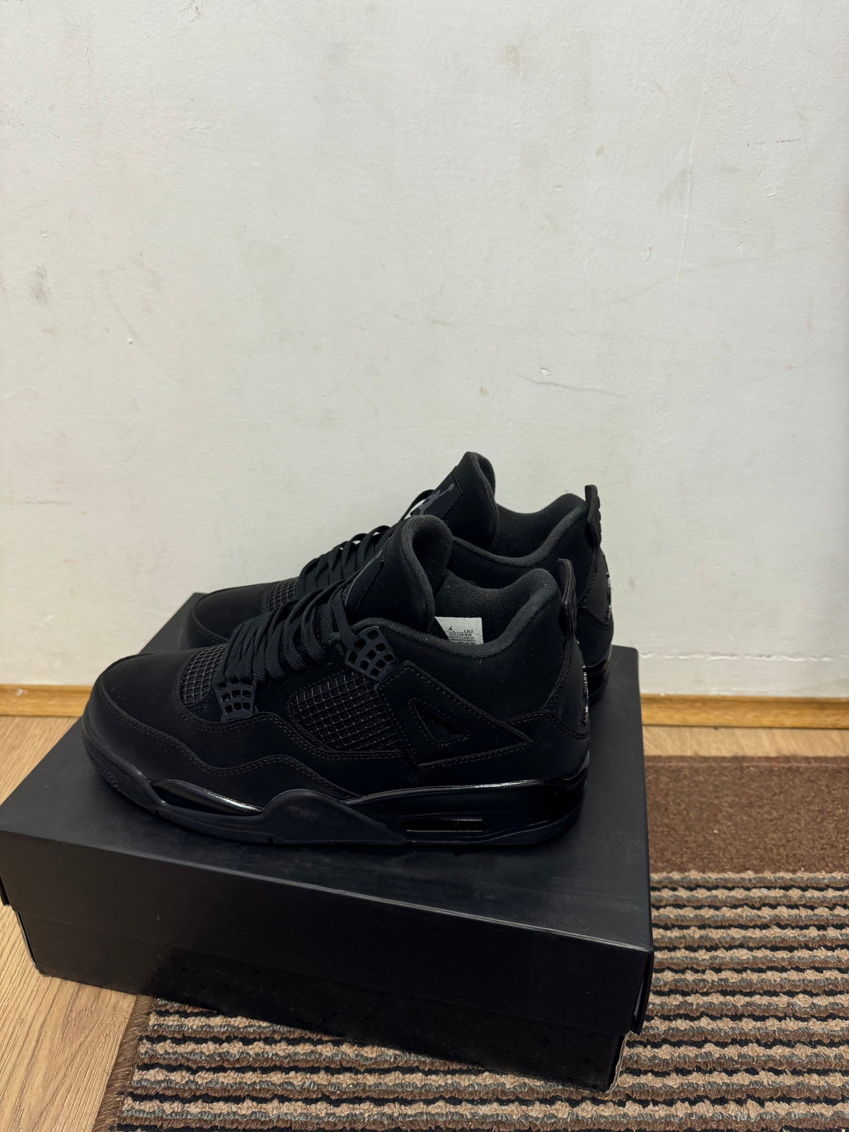 Jordan 4 Black Cat Broj 38,43,44(Odmah dostupno)