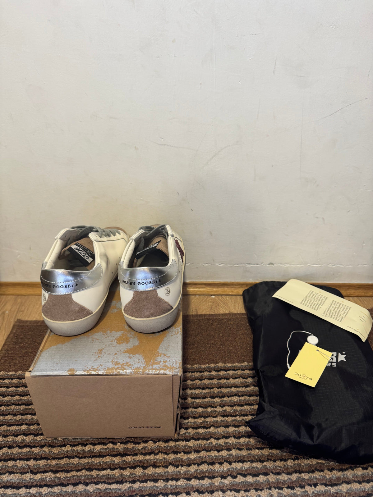 Golden Goose Broj 38(Odmah dostupno)